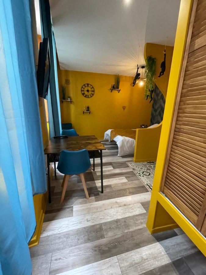 Jungle Room Romans-sur-Isere Exterior photo